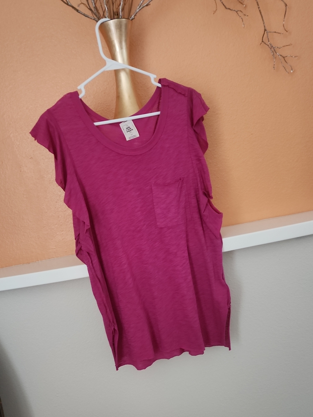 Free People. Flutter Sleeve Pocket Tee in Magenta